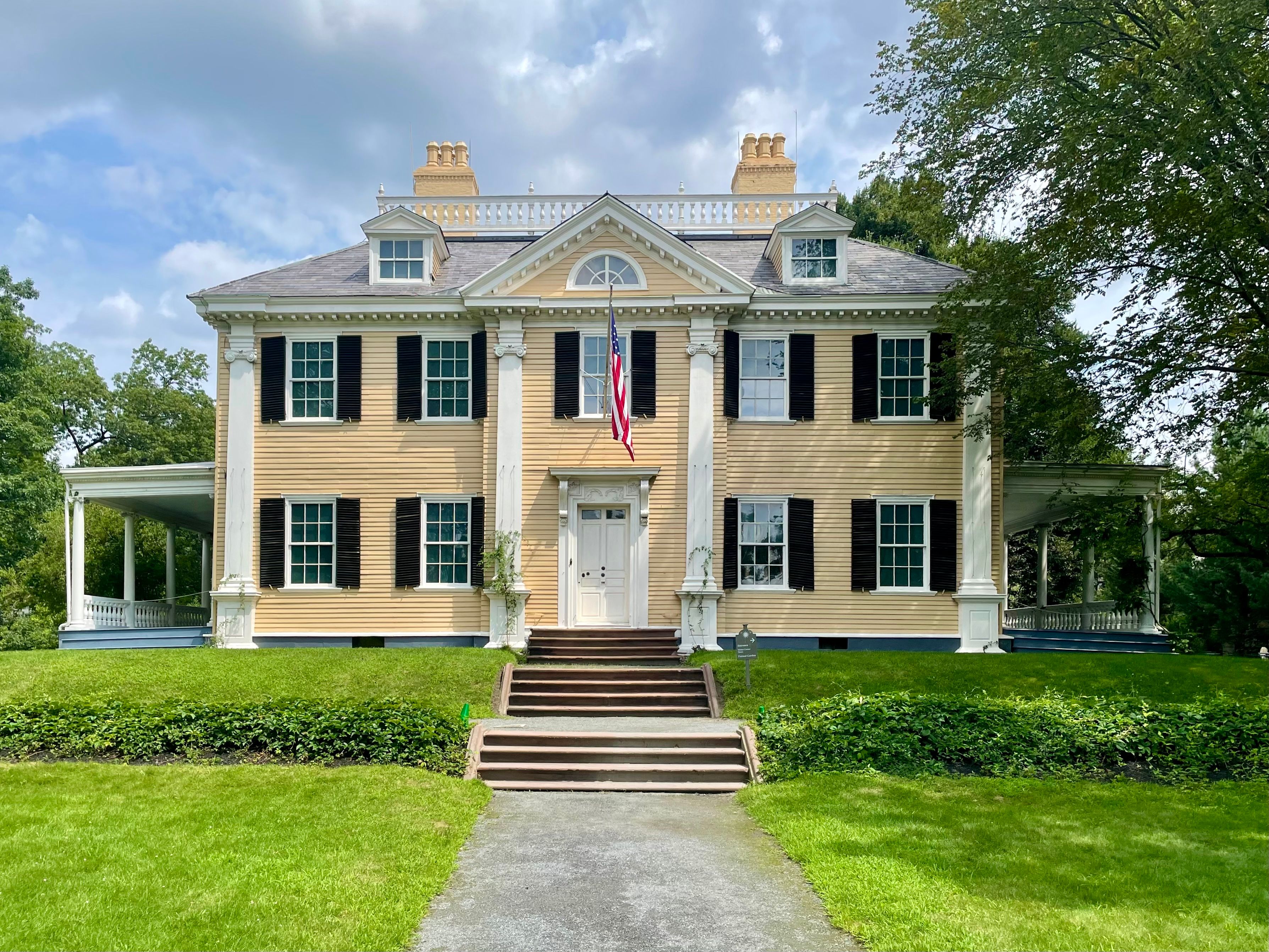 Longfellow House-Washington's Headquarters National Historic Site